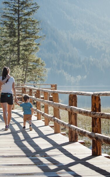 See, Wanderweg, Familie | © Kottersteger Manuel - TV Antholzertal